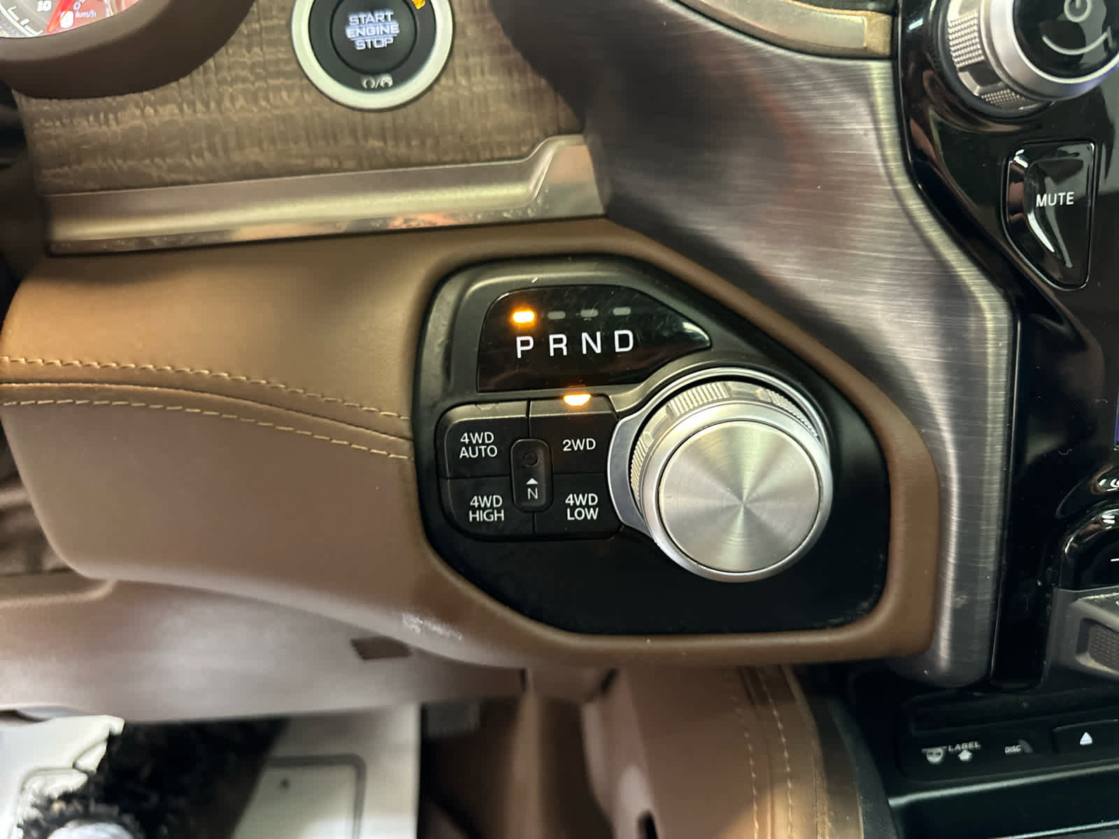 Used 2019 RAM 1500 Laramie Longhorn image 19
