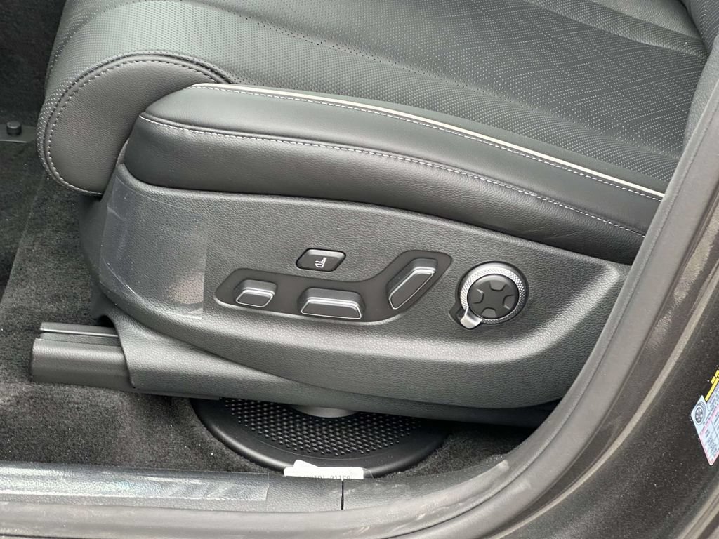 New 2026 Genesis GV80 2.5T Prestige AWD/4WD image 14