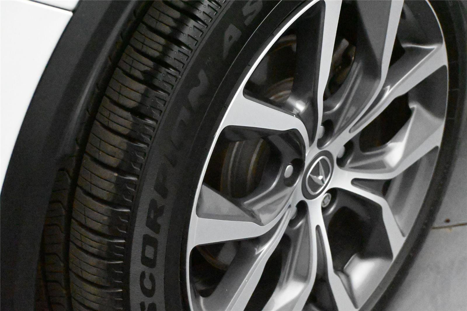 Certified 2024 Acura MDX SH-AWD w/ Technology Package image 13
