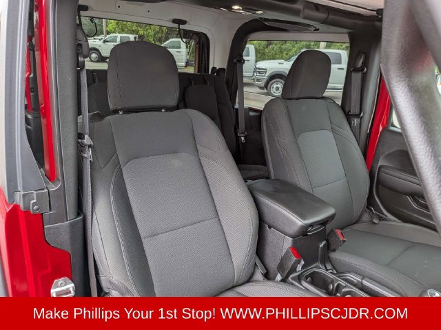 Used 2021 Jeep Wrangler Sport AWD/4WD image 14