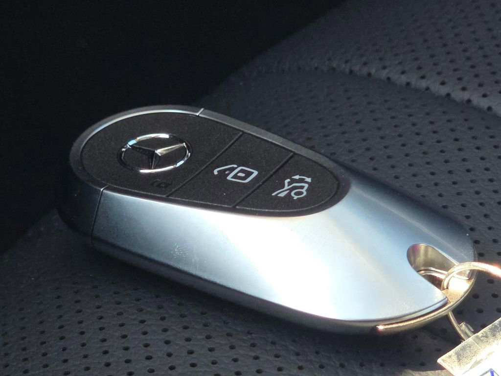 New 2026 Mercedes-Benz E 450 4MATIC Sedan image 37