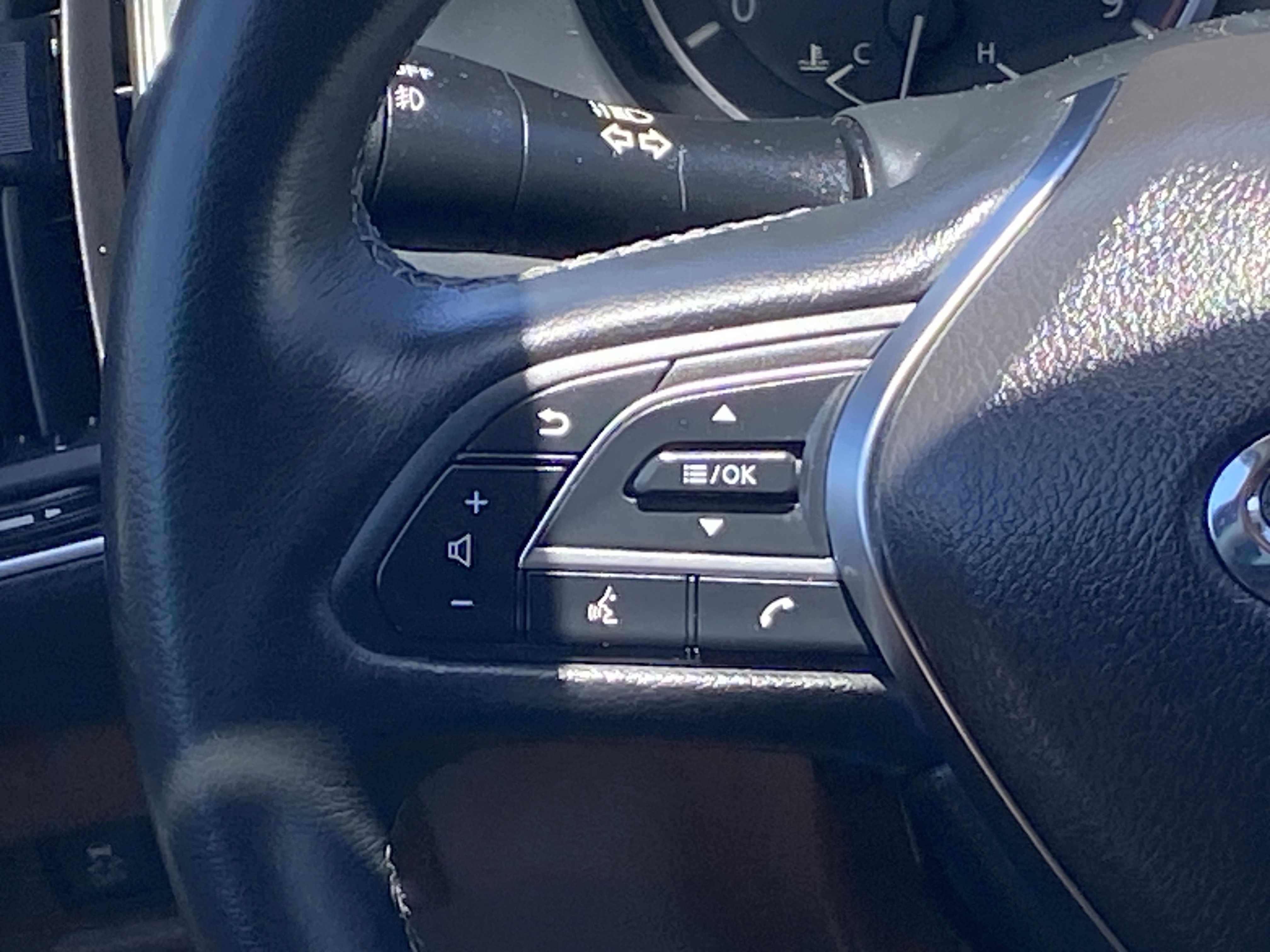 Used 2023 INFINITI Q50 Luxe w/ Cargo Package RWD image 17