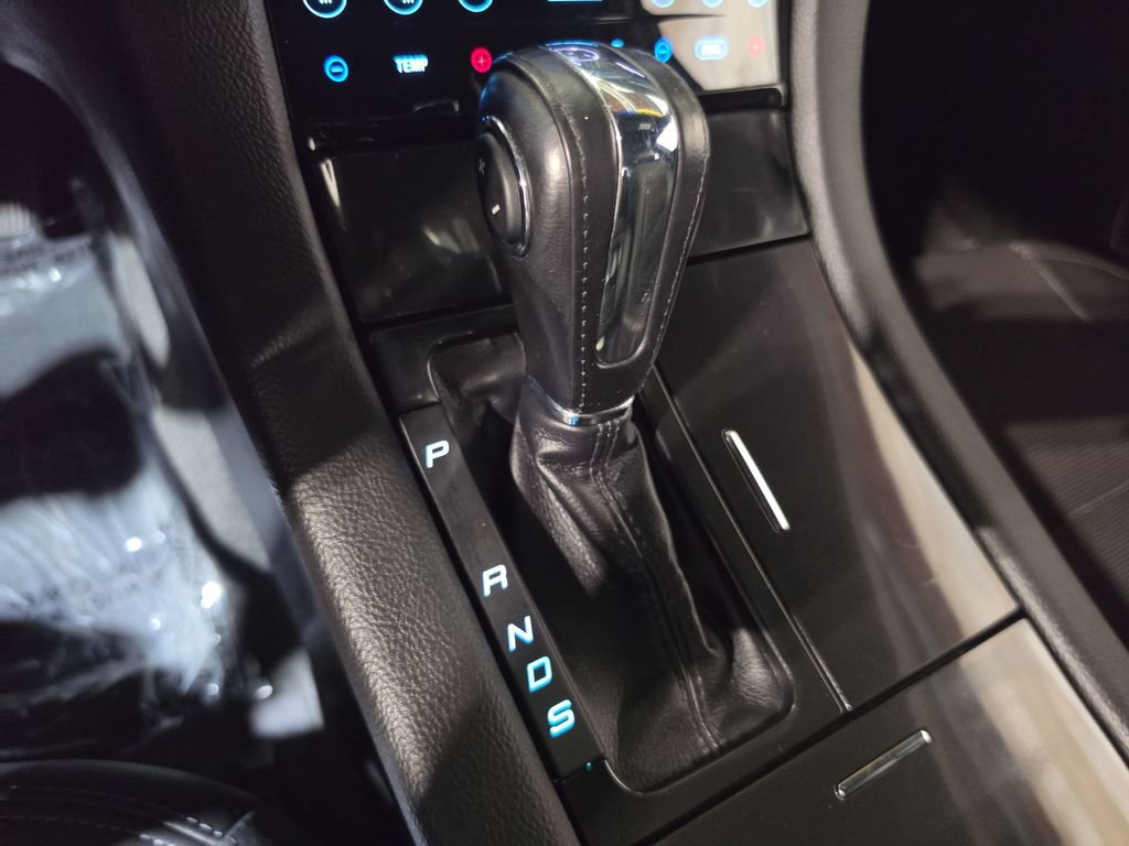 Used 2018 Ford Taurus Limited w/ Driver Assist Package FWD image 21