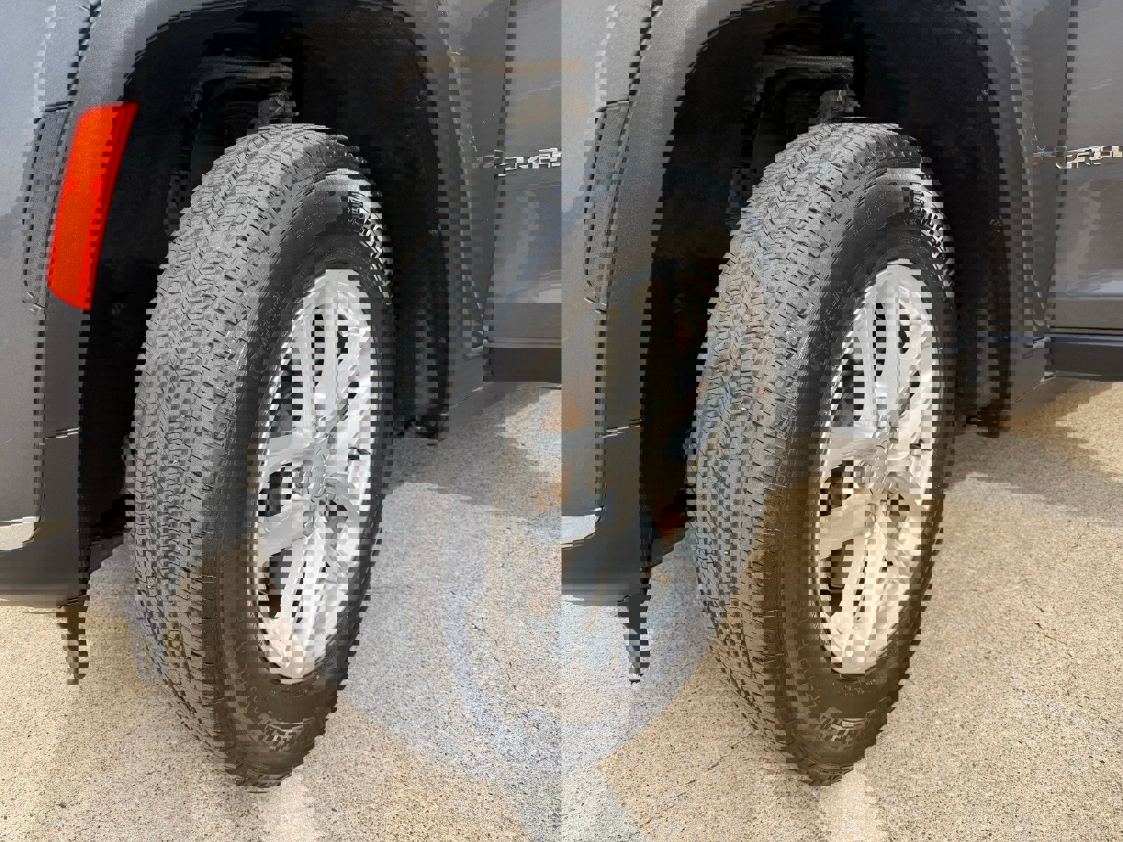 Used 2022 Jeep Grand Cherokee L Laredo w/ Luxury Tech Group I image 10