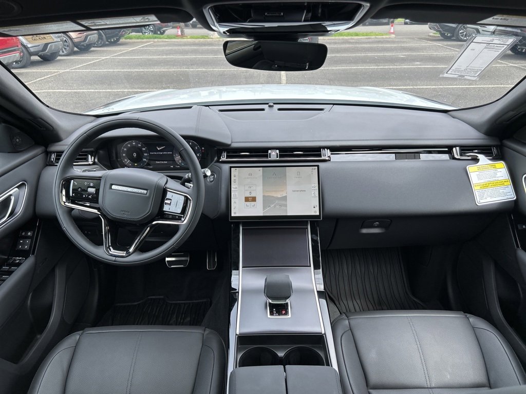 New 2026 Land Rover Range Rover Velar Dynamic SE image 22