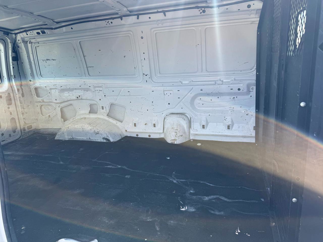 Used 2009 Ford E-150 and Econoline 150 E-150 RWD image 9