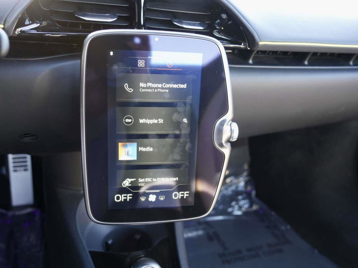 Used 2023 McLaren Artura image 14