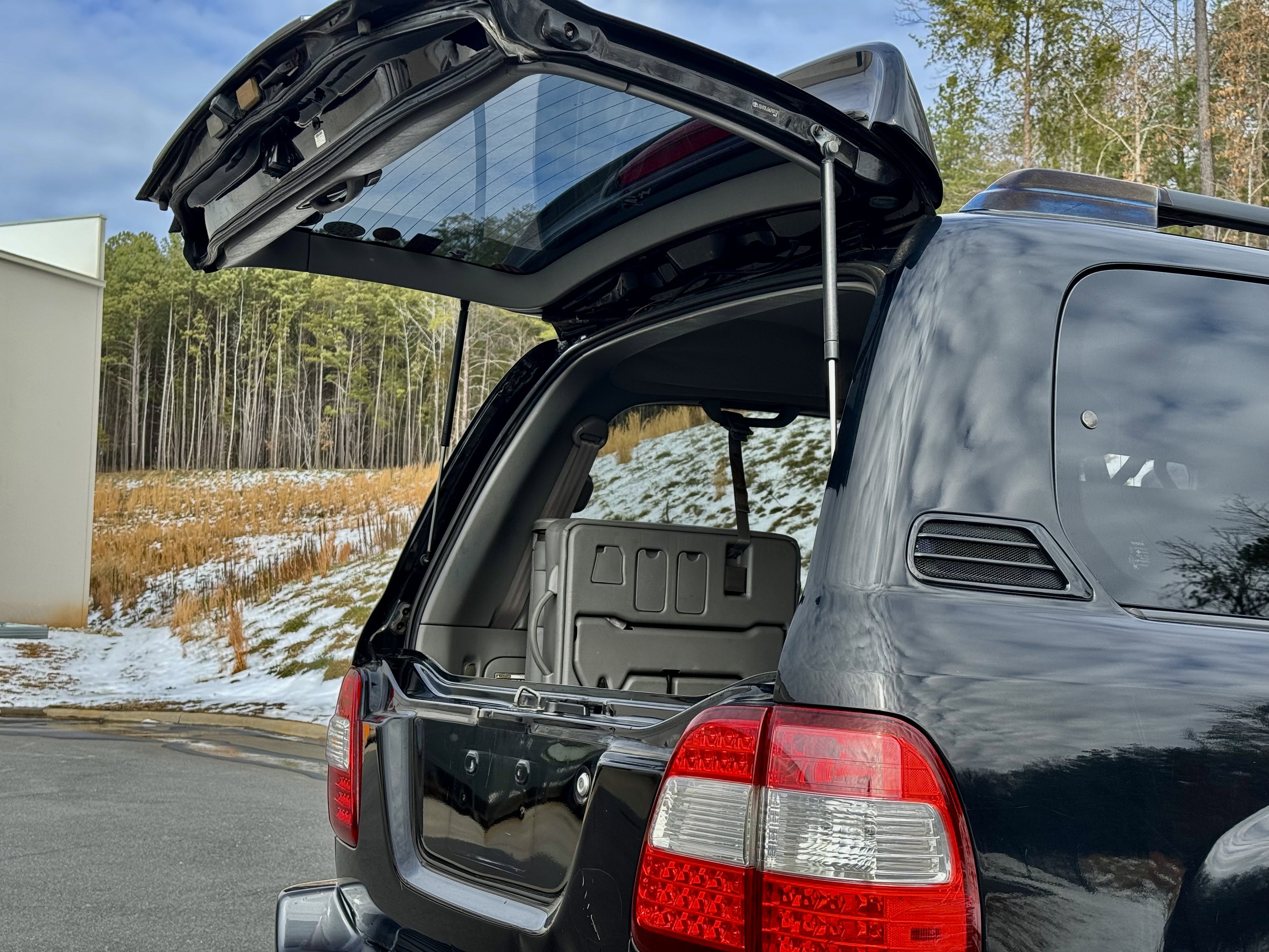 Used 2006 Toyota Land Cruiser V8 image 48