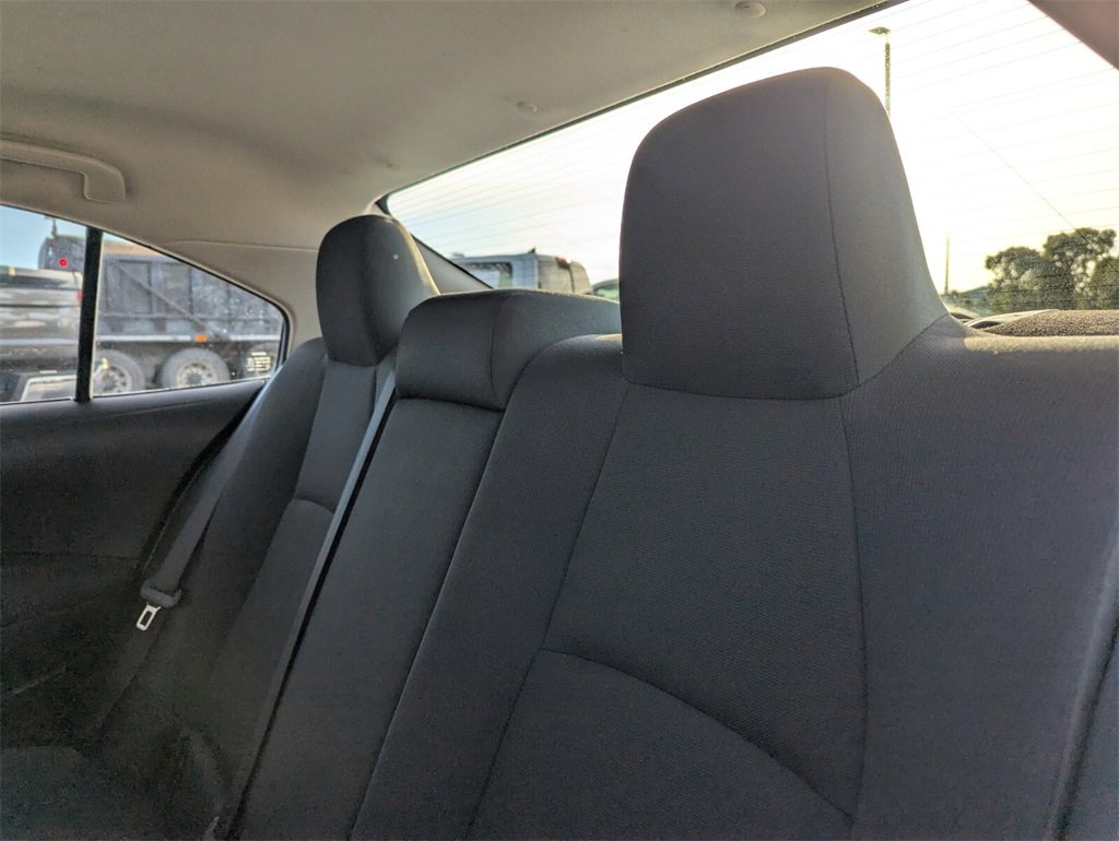 Used 2022 Toyota Corolla LE image 16