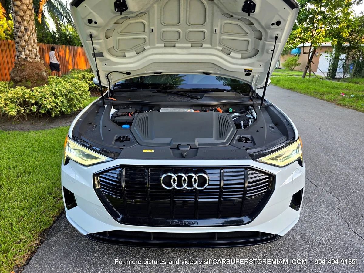 Used 2021 Audi e-tron Premium w/ Convenience Plus Package image 96