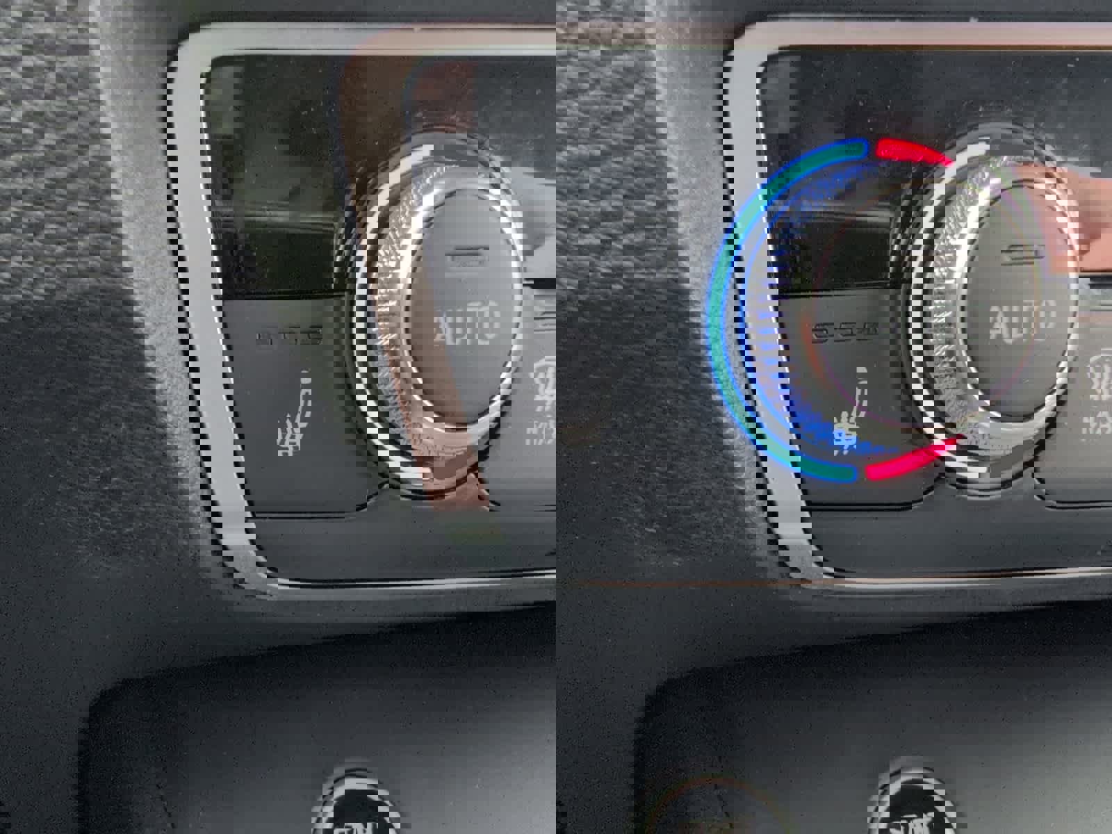 Used 2022 Audi Q3 2.0T Premium Plus w/ Premium Plus Package image 3