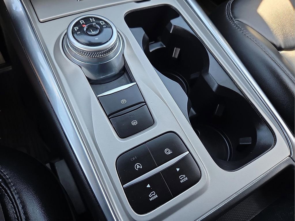 Used 2024 Ford Explorer XLT w/ Equipment Group 202A image 21