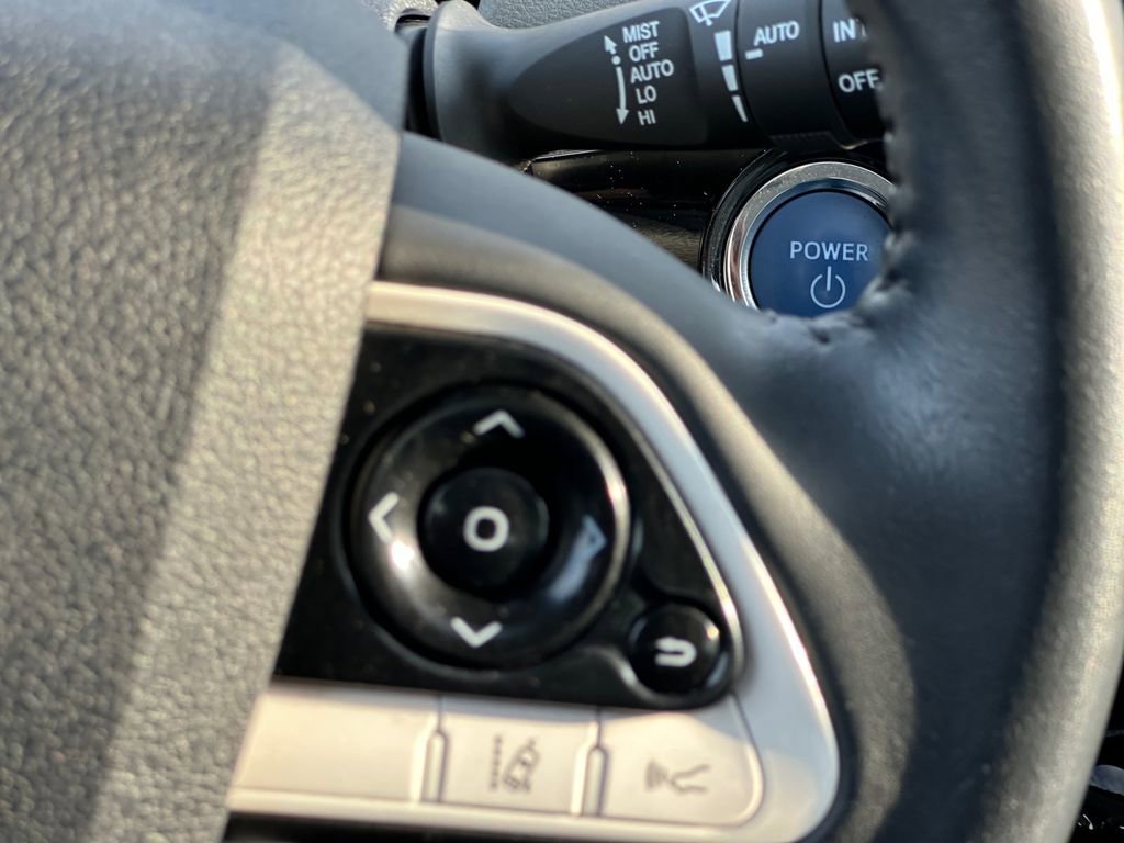 Used 2016 Toyota Prius Four w/ Advanced Technology Package image 20