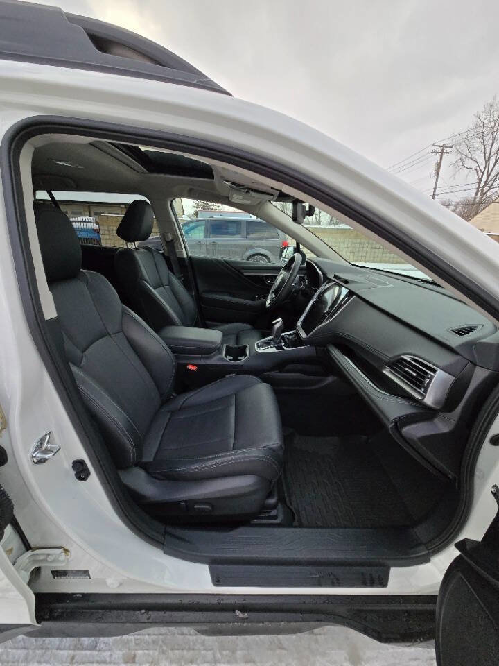 Used 2025 Subaru Outback Limited image 31