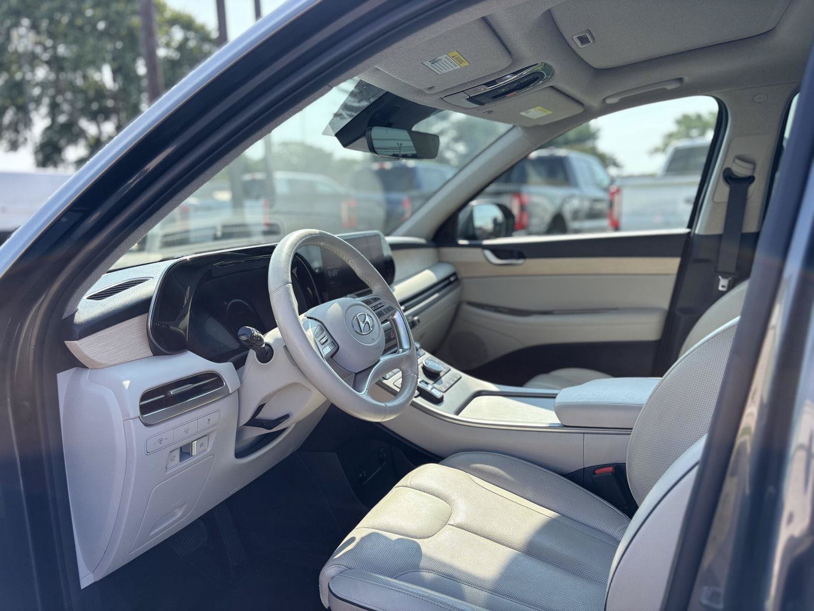 Used 2023 Hyundai Palisade Limited AWD/4WD image 6