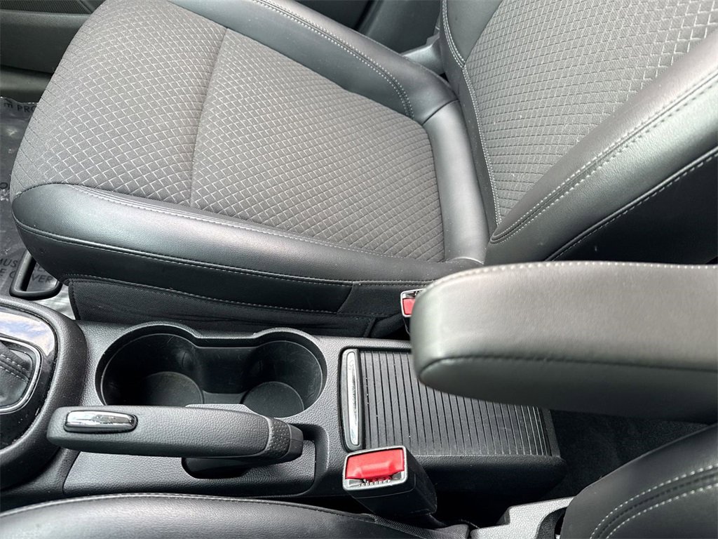 Used 2022 Buick Encore Preferred w/ Safety Package image 21