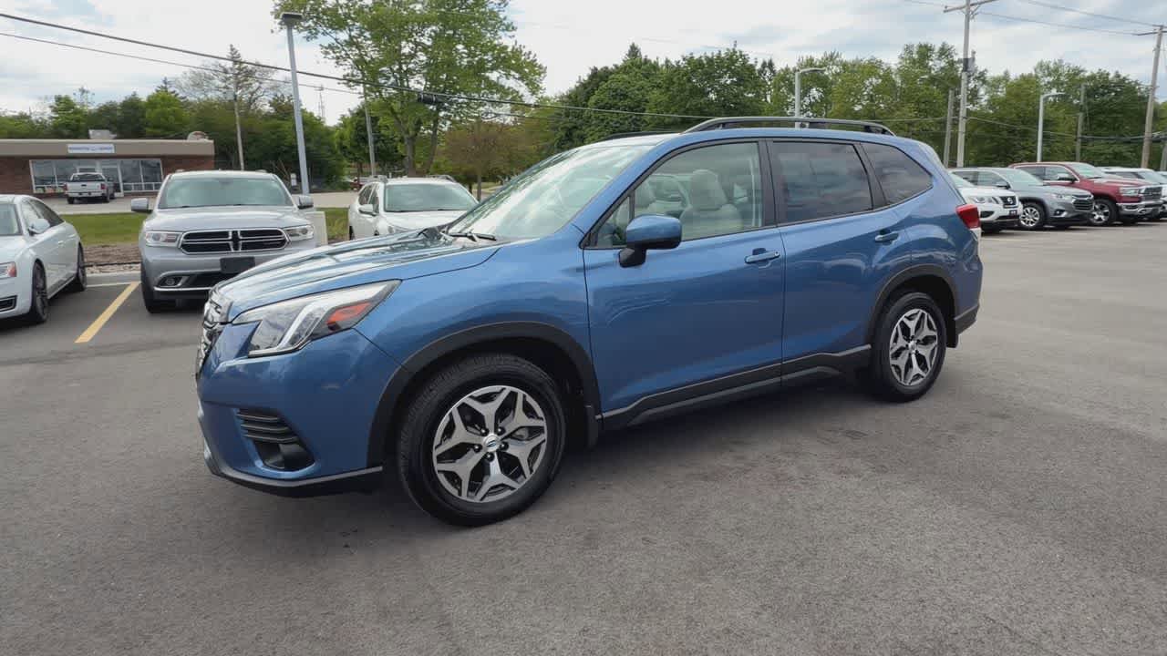Certified 2023 Subaru Forester Premium AWD/4WD image 4