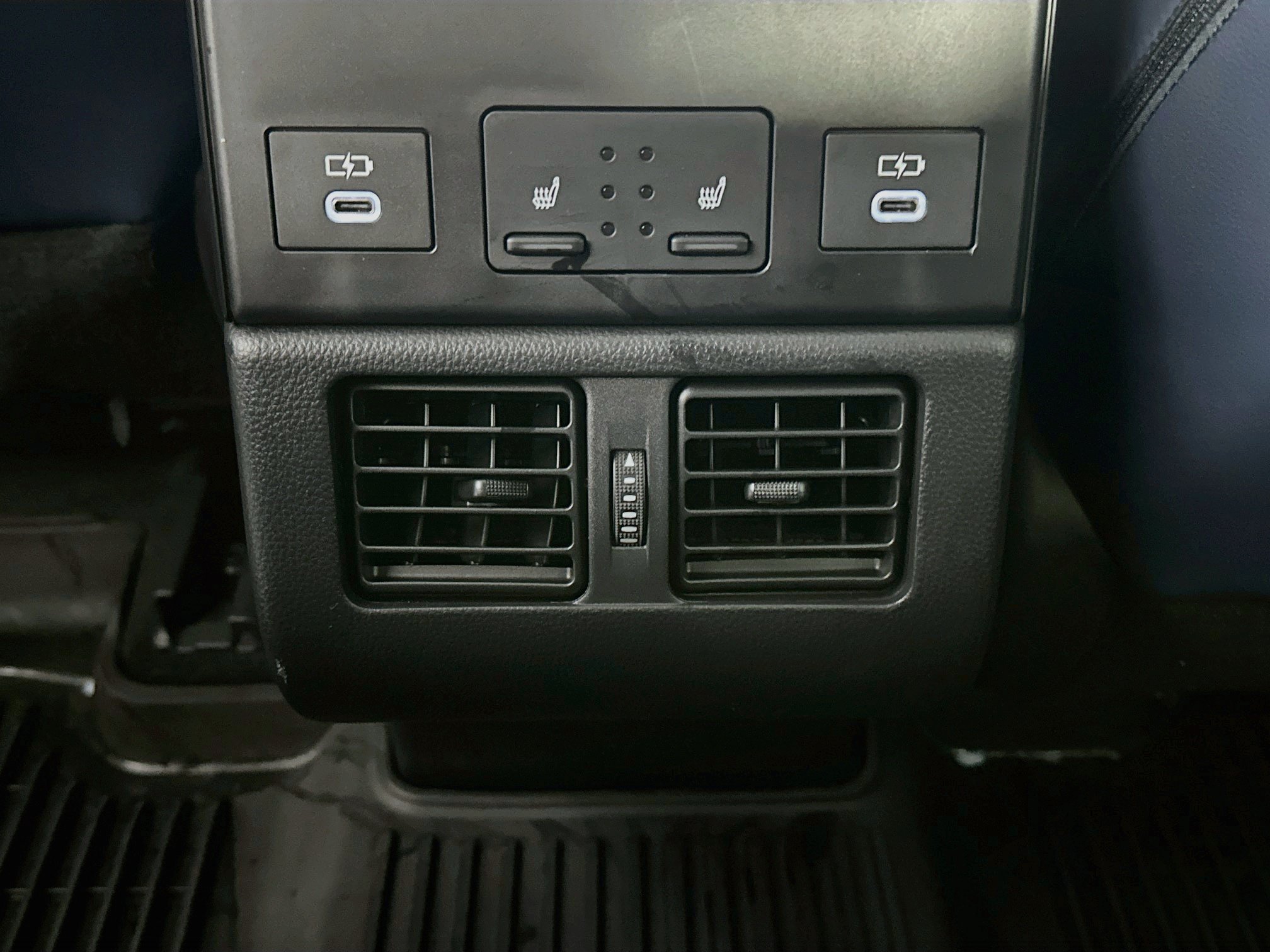 Used 2023 Subaru Solterra AWD image 29