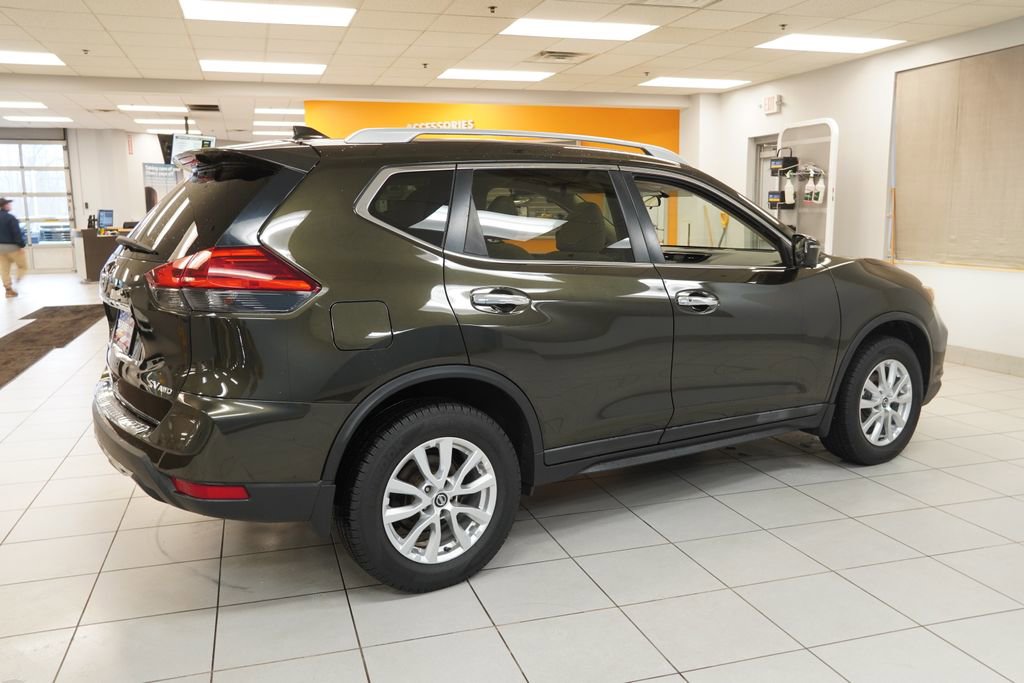 Used 2017 Nissan Rogue SV image 13