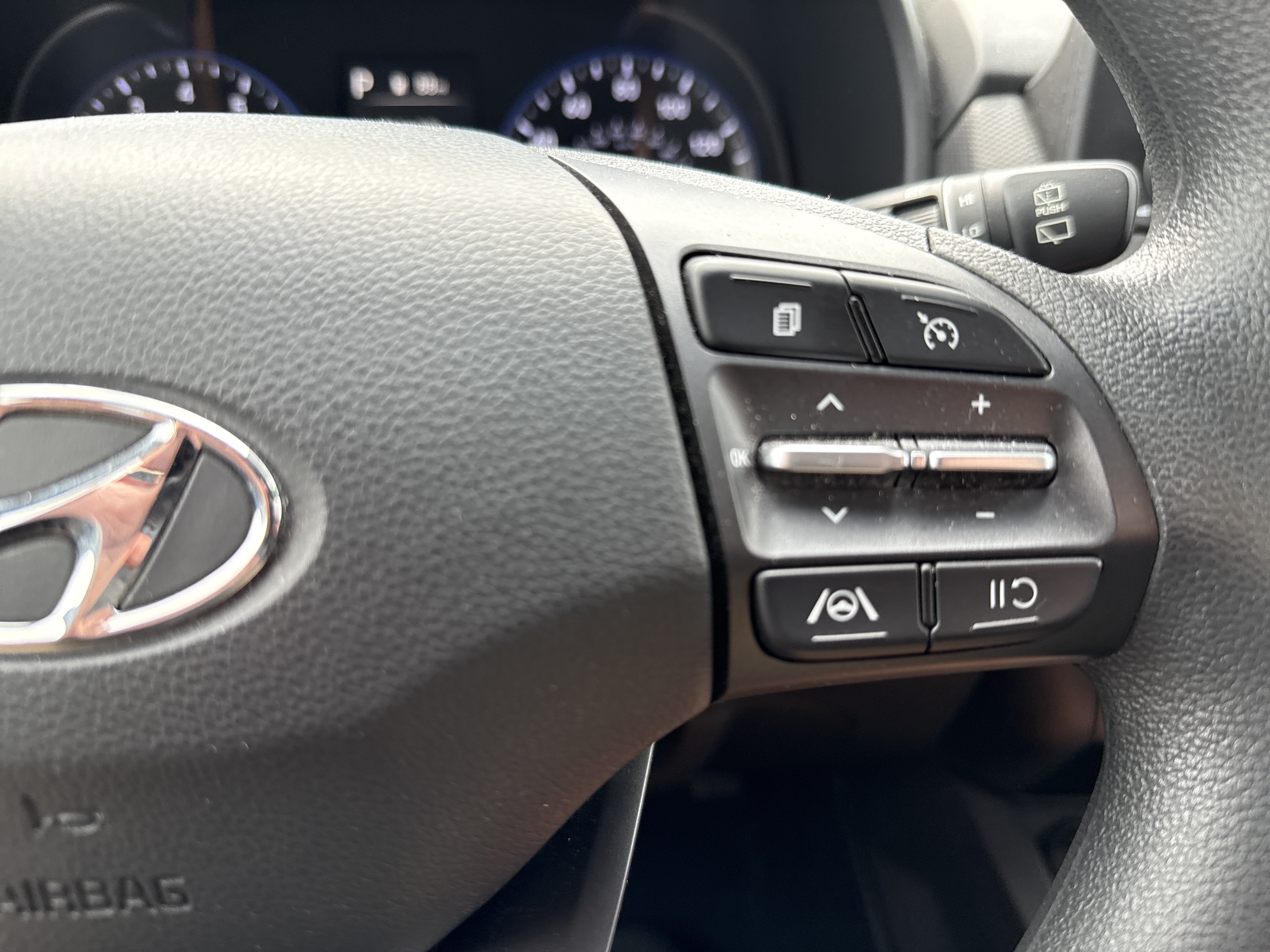 Used 2022 Hyundai Kona SEL AWD/4WD image 19
