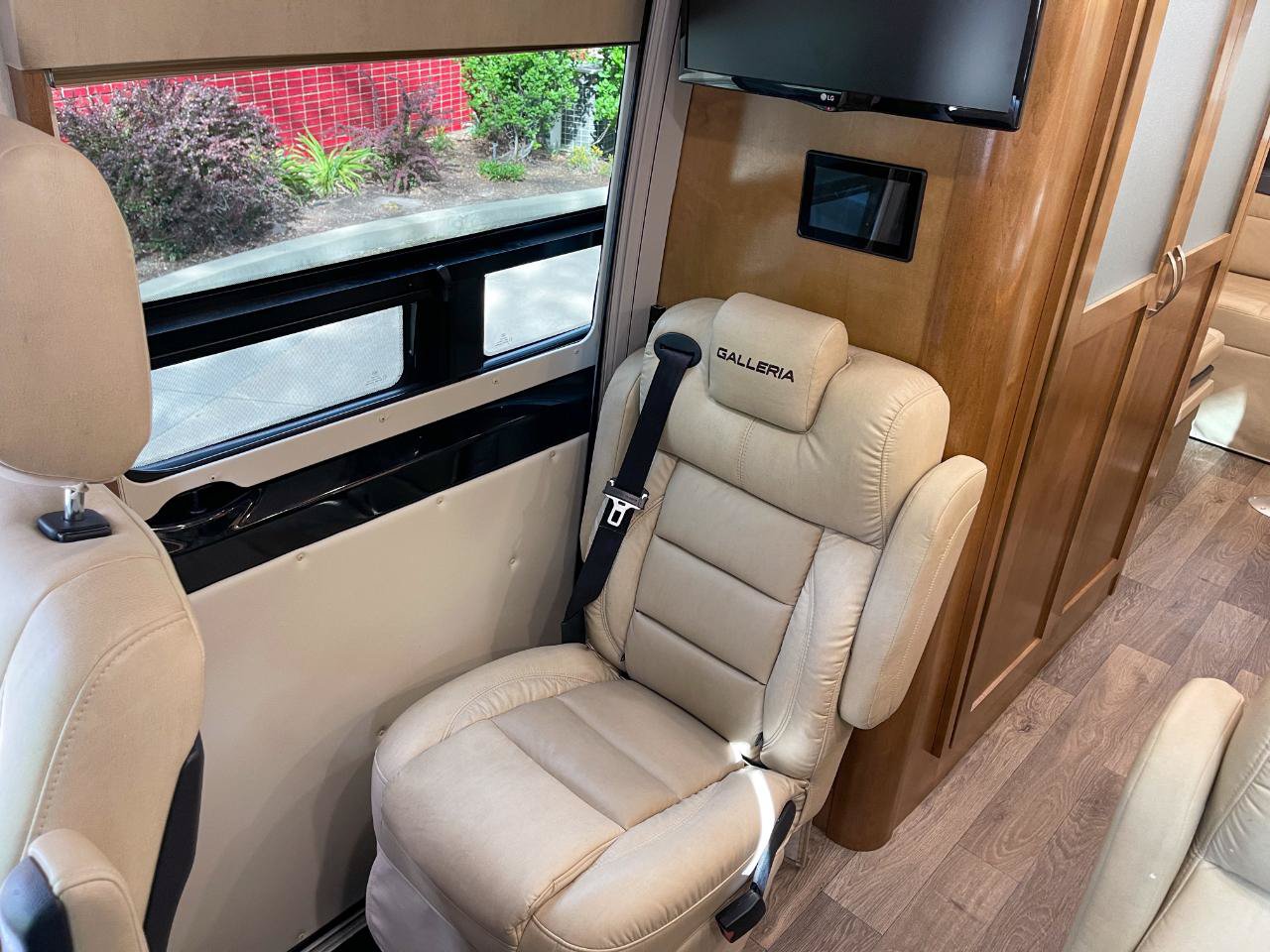 Used 2017 Mercedes-Benz Sprinter 3500 image 26