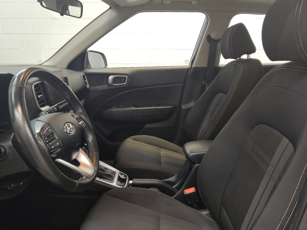 Used 2021 Hyundai Venue SEL w/ Premium Package FWD image 17