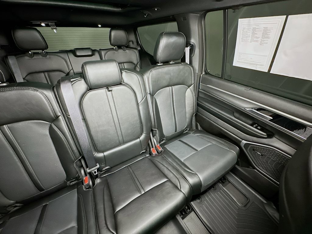 Used 2024 Jeep Wagoneer Series II w/ Convenience Group I RWD image 14