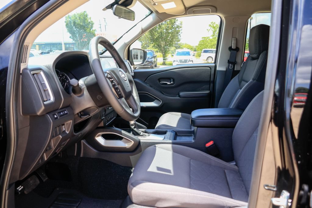 Certified 2026 Nissan Frontier SV w/ SV Convenience Package RWD image 7