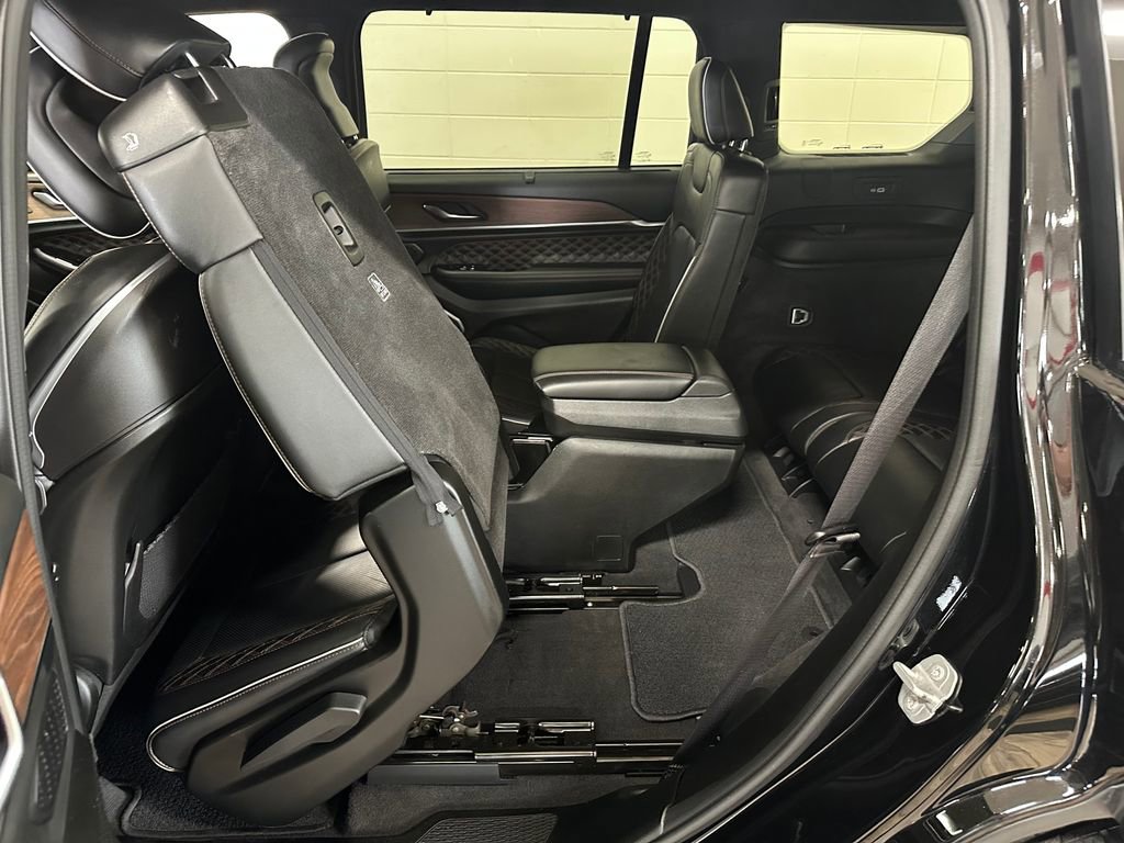 Certified 2022 Jeep Grand Cherokee L Summit w/ Luxury Tech Group V AWD/4WD image 43