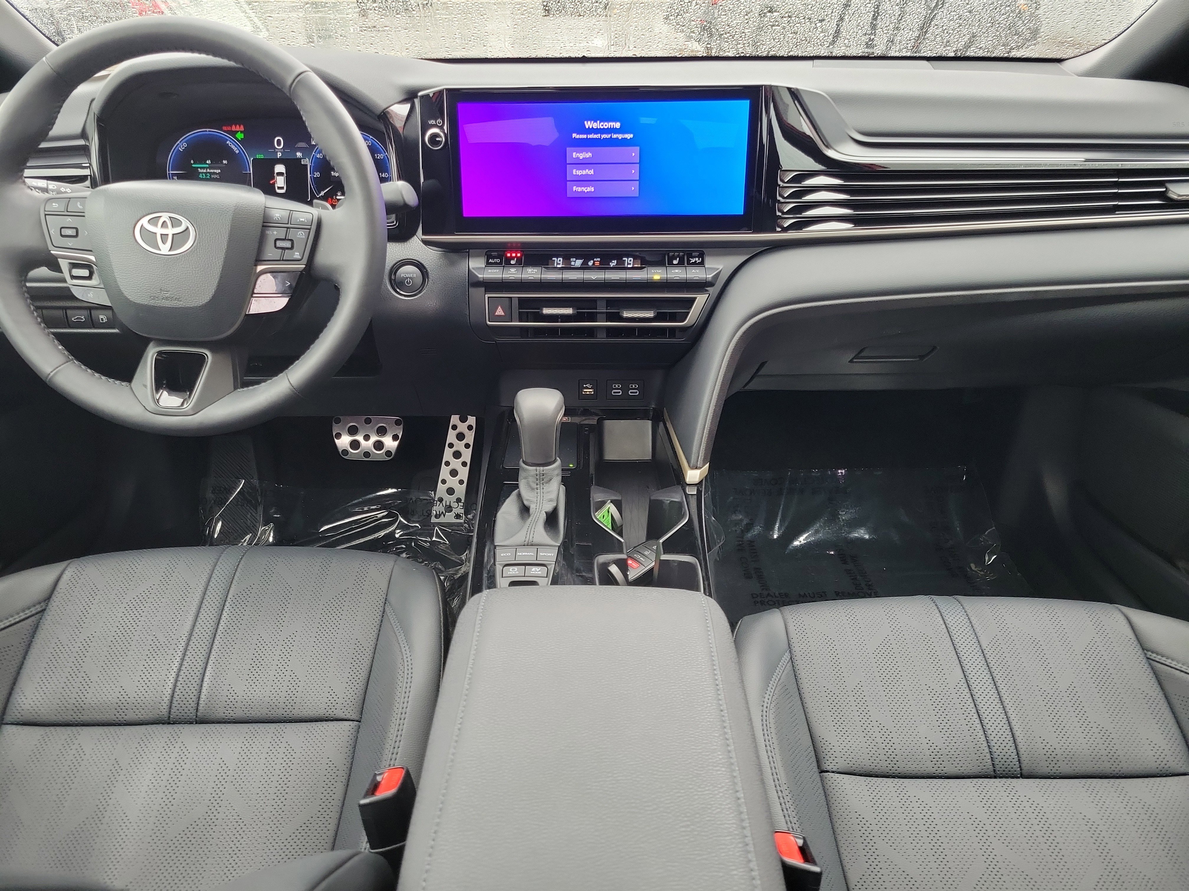 Used 2025 Toyota Camry XSE FWD image 10