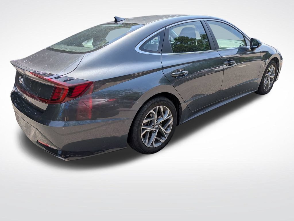 Used 2022 Hyundai Sonata SEL w/ Preferred Accessory Package FWD image 3
