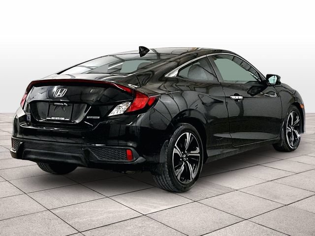 Used 2017 Honda Civic Touring image 11