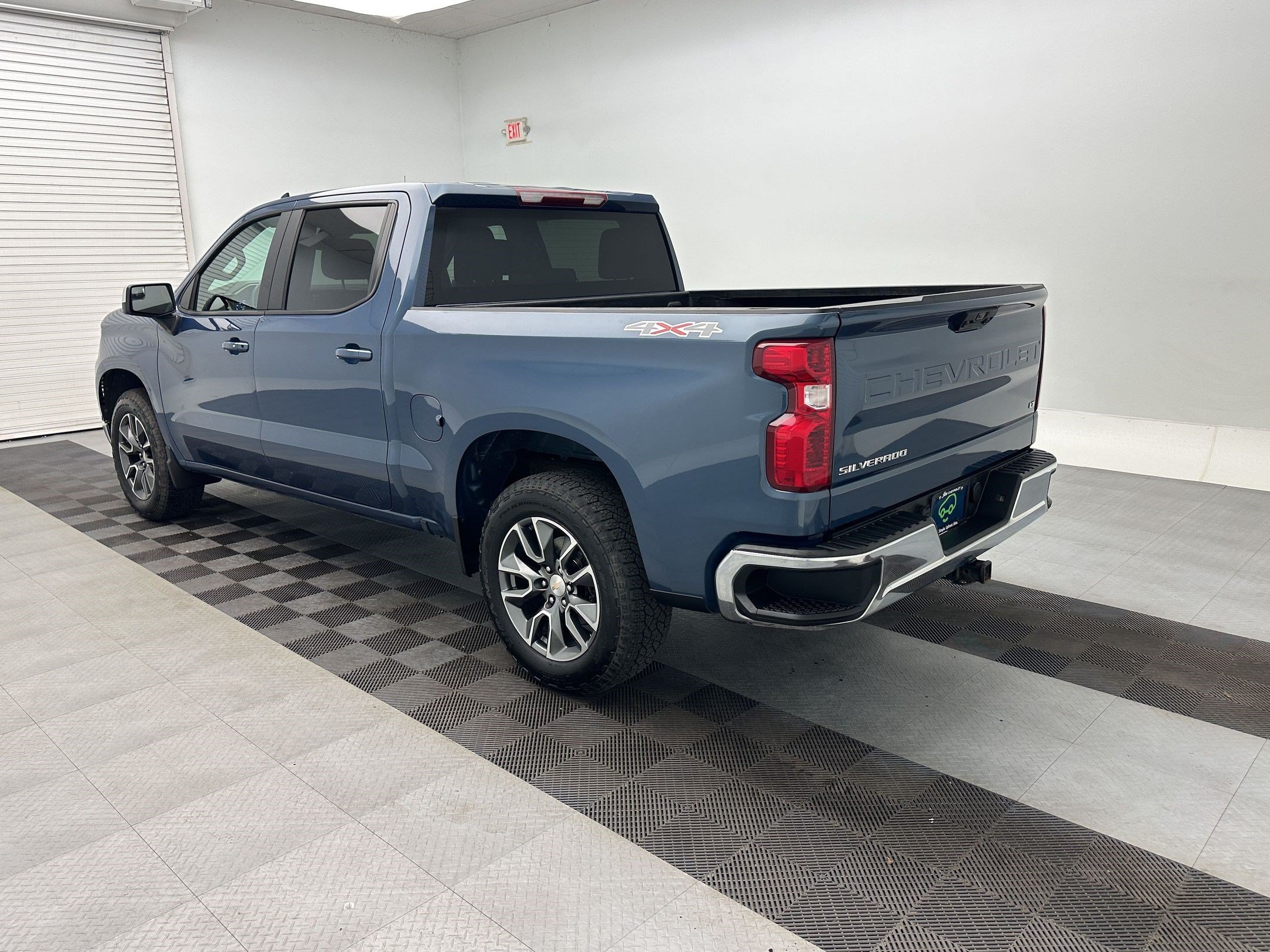 Certified 2024 Chevrolet Silverado 1500 LT AWD/4WD image 3