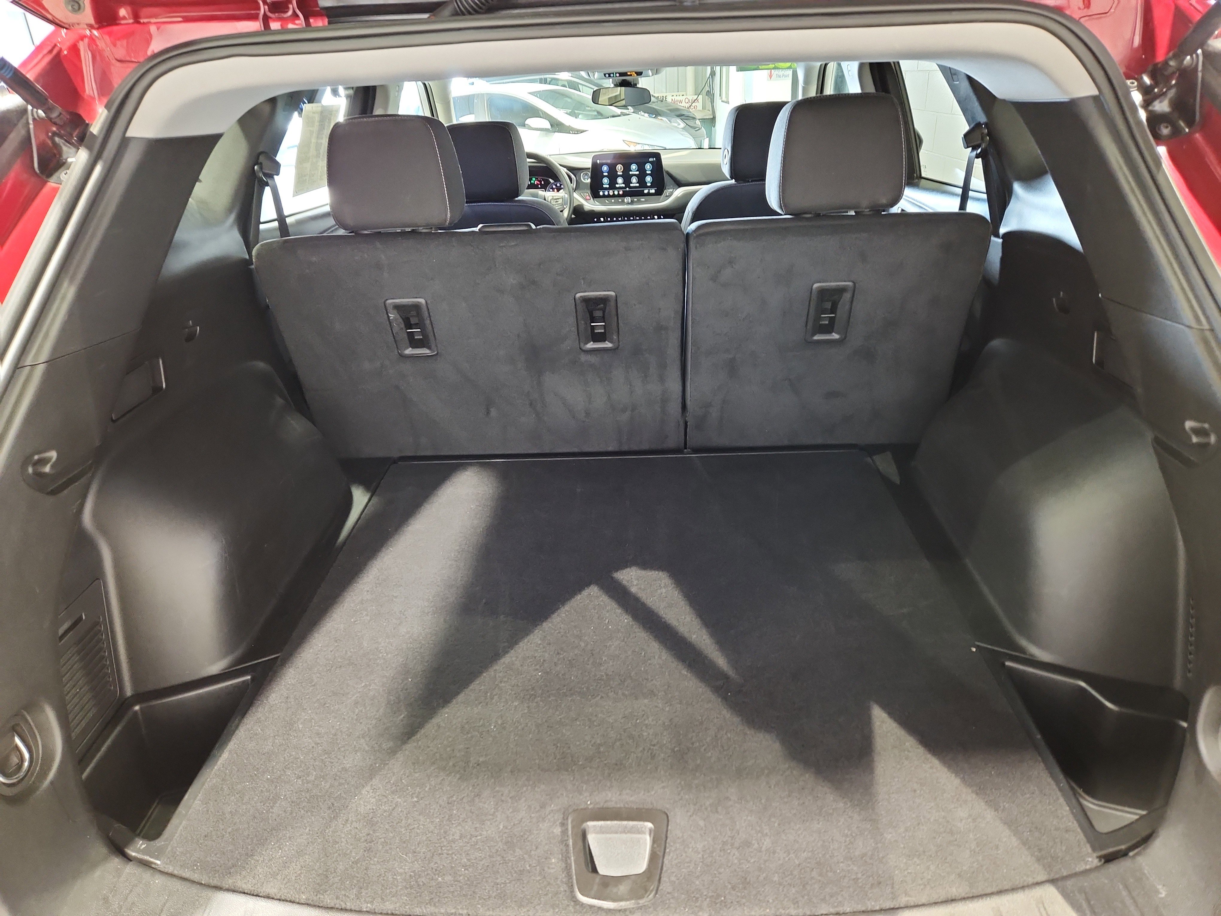 Used 2025 Chevrolet Blazer LT image 19