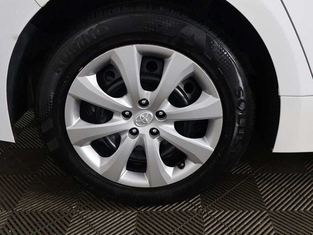 Used 2024 Toyota Corolla LE image 18