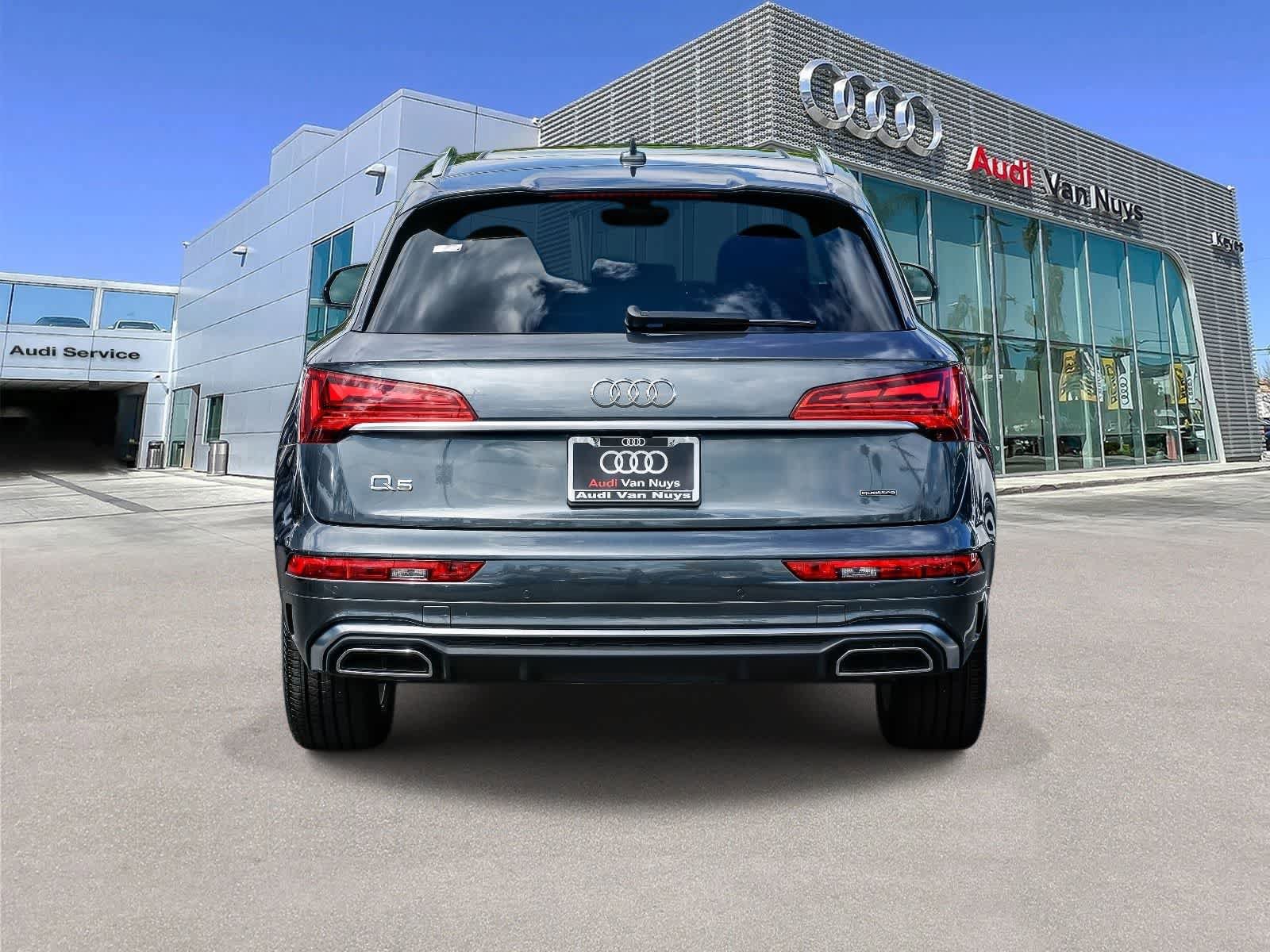 Used 2023 Audi Q5 e Premium w/ Convenience Package video 3