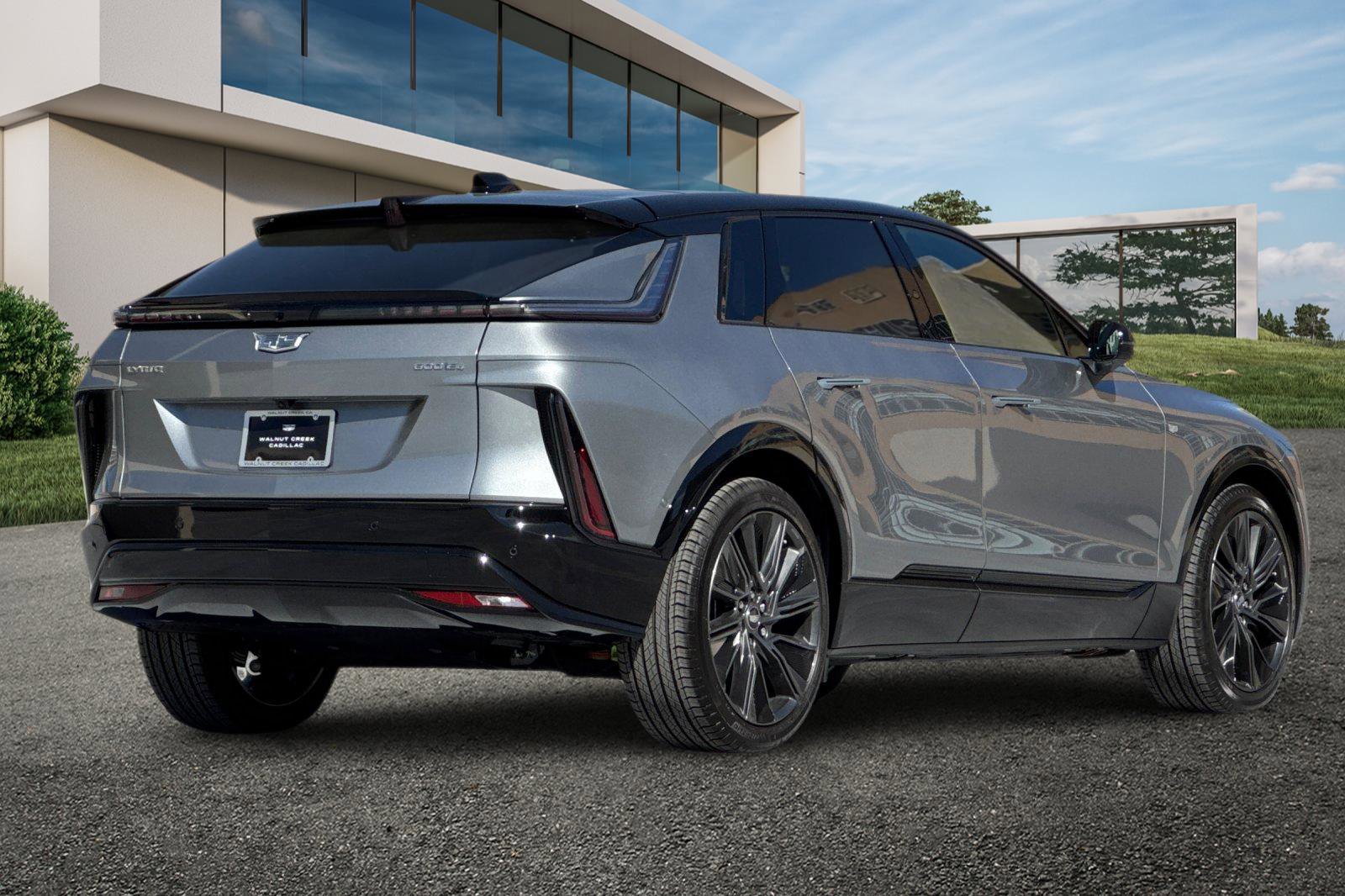 New 2026 Cadillac Lyriq Signature Sport w/ LPO, Floor Liner Package image 4