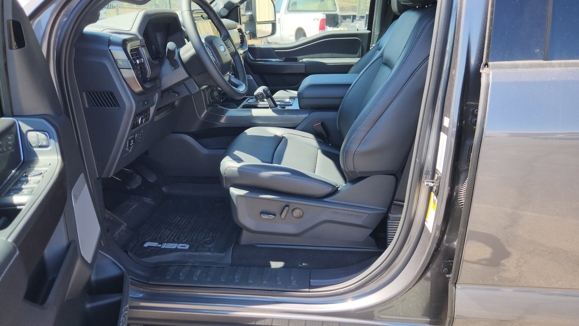 New 2026 Ford F150 Lariat image 24
