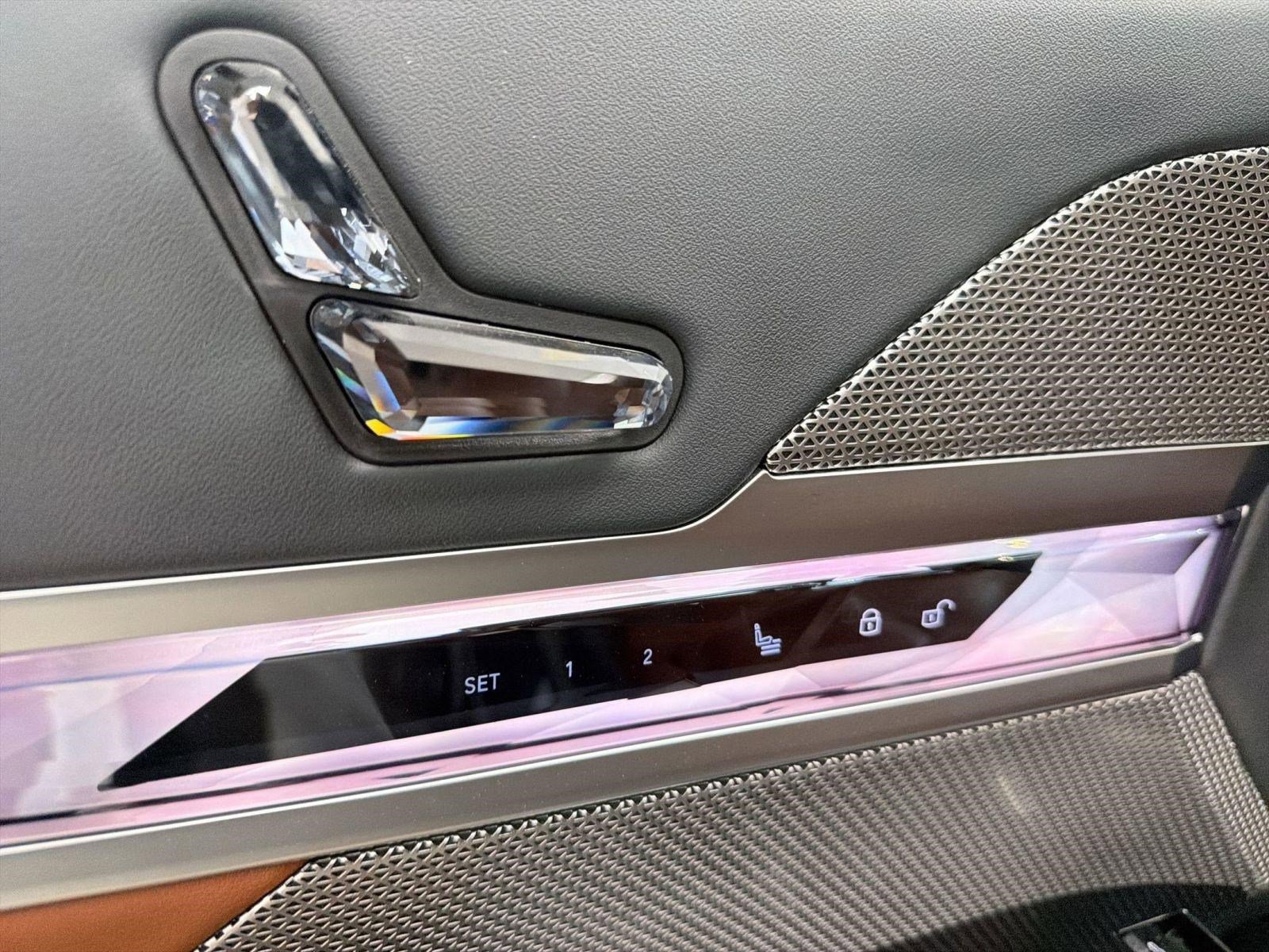 Certified 2023 BMW 740i image 18