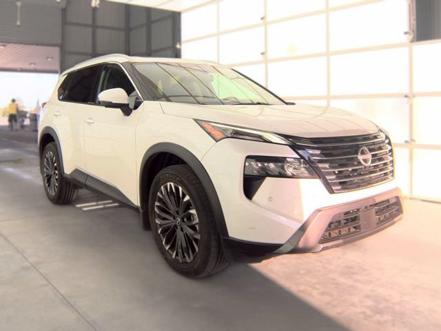 Certified 2025 Nissan Rogue SL w/ Tech Package AWD/4WD image 11