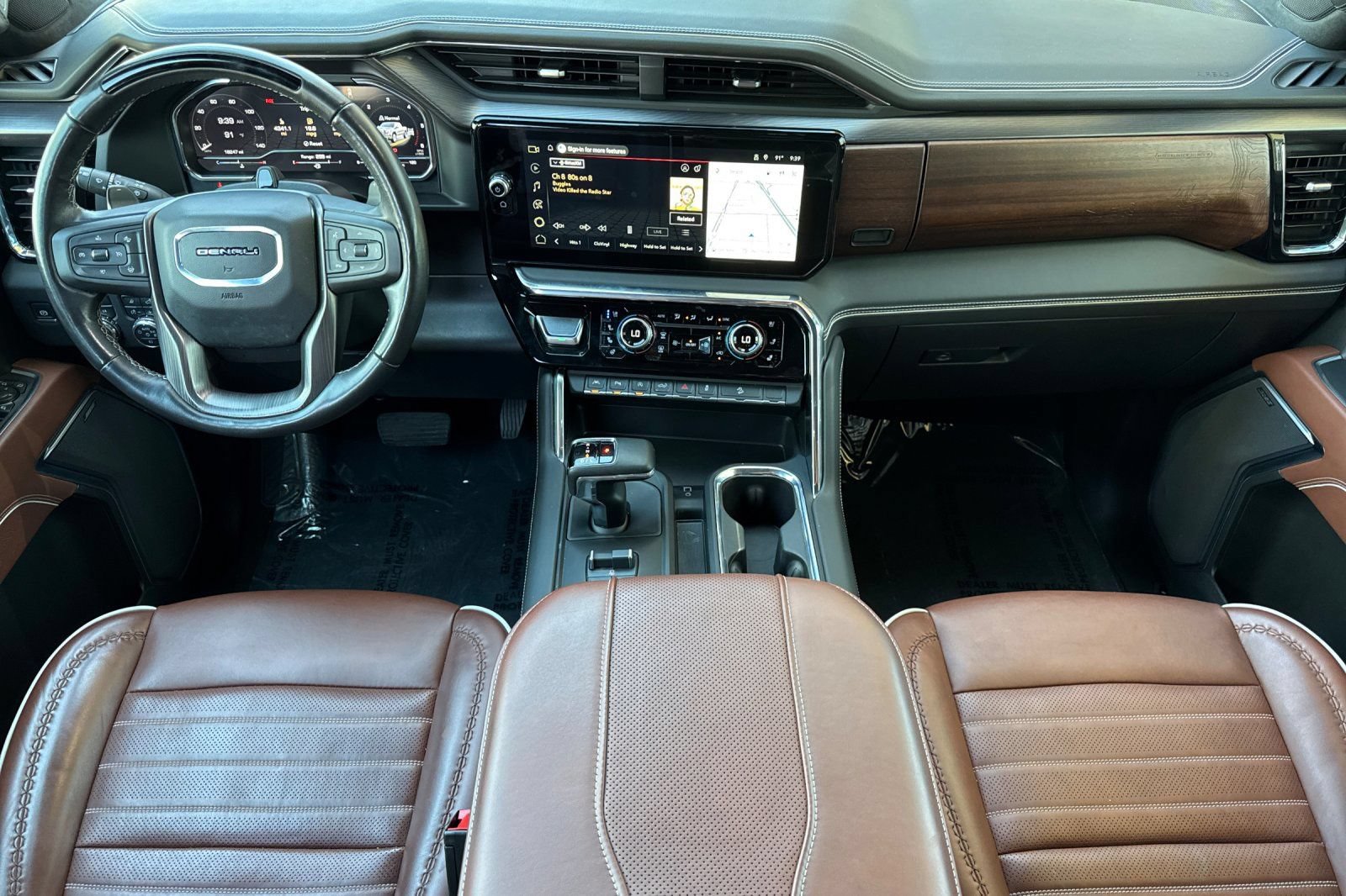 Certified 2025 GMC Sierra 1500 Denali Ultimate AWD/4WD image 14
