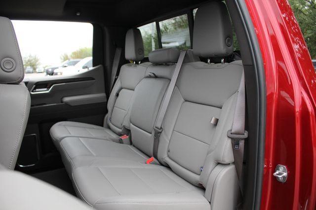 Used 2024 GMC Sierra 1500 SLT image 33