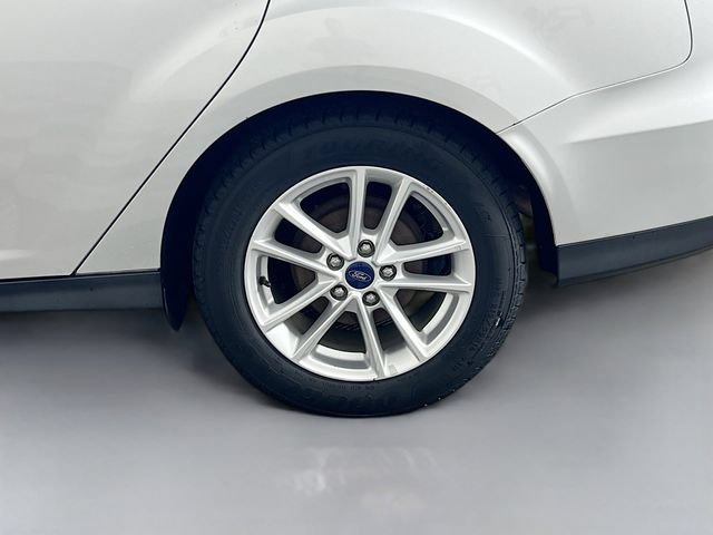 Used 2017 Ford Focus SE FWD image 32
