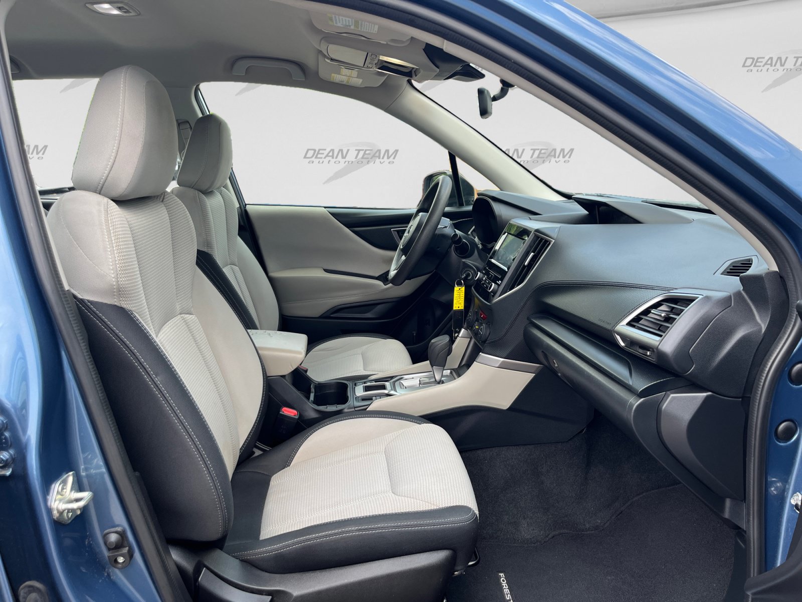 Used 2022 Subaru Forester AWD/4WD image 17