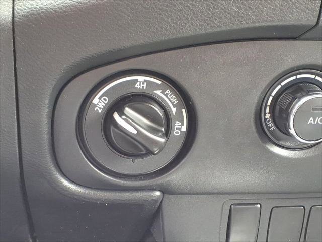 Used 2024 Nissan Frontier S w/ S Utility Package AWD/4WD image 19