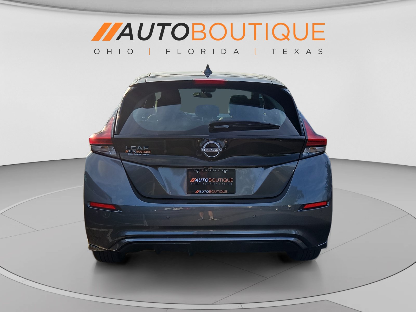 Used 2025 Nissan Leaf S FWD image 4