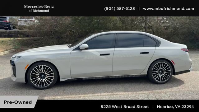 Used 2025 BMW 760i xDrive w/ Premium Package image 7