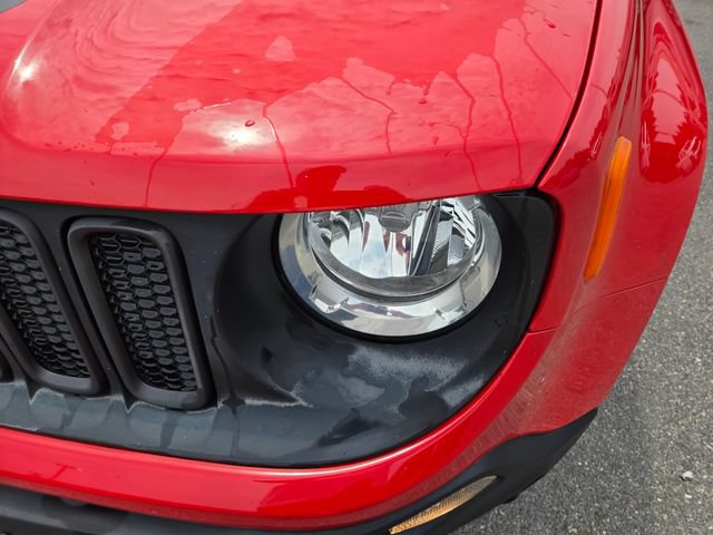 Used 2017 Jeep Renegade Trailhawk w/ Premium Trailhawk Package AWD/4WD image 23