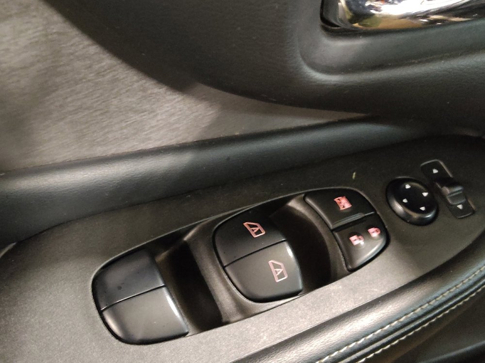 Used 2023 Nissan Murano SV image 27