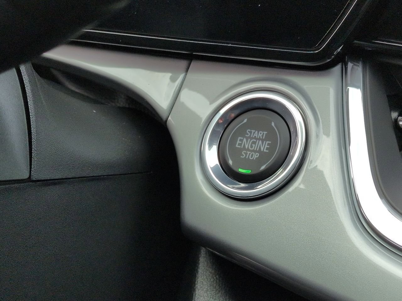 New 2026 Chevrolet Trax LT w/ Driver Confidence Package FWD image 17